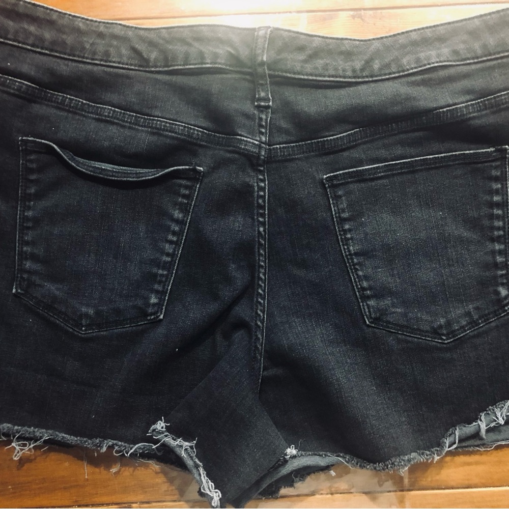 Black Cut Off Jean Shorts Size 16 - Picture 2 of 4